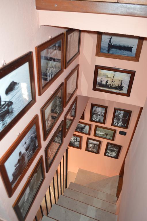 Le Piccole Grotte Bed & Breakfast Шила Екстериор снимка
